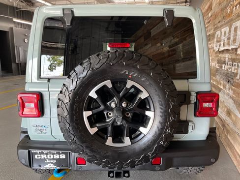 Used 2024 Jeep Wrangler Unlimited Rubicon 4xe AWD/4WD image 55