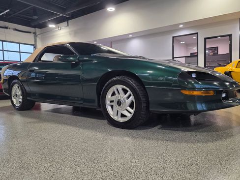 Used 1995 Chevrolet Camaro Z28 RWD image 5