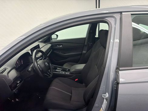 Used 2023 Honda Accord Sport image 9