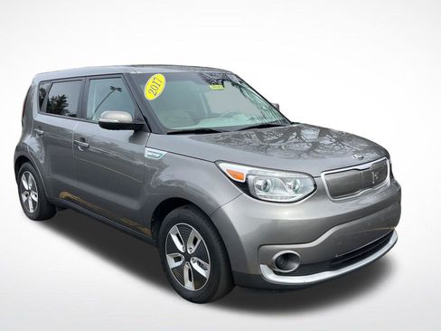 Used 2017 Kia Soul EV image 3