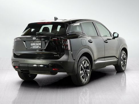Used 2025 Nissan Kicks SV w/ SV Premium Package AWD/4WD image 6