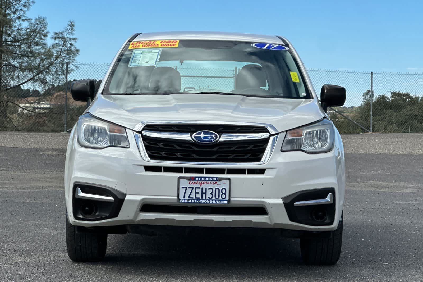 Used 2017 Subaru Forester 2.5i AWD/4WD image 8