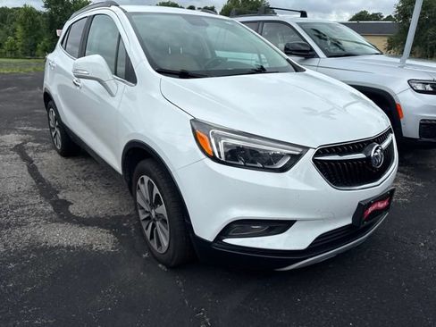 Used 2018 Buick Encore Essence AWD/4WD image 3