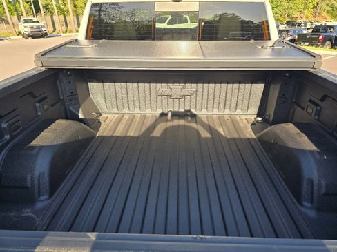 Used 2025 Chevrolet Silverado 1500 LTZ w/ LTZ Premium Package AWD/4WD image 12