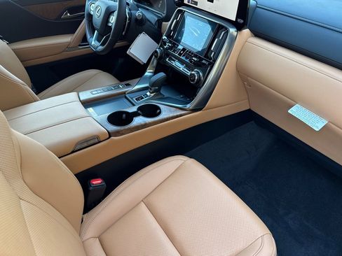 New 2026 Lexus LX 700h Luxury image 22