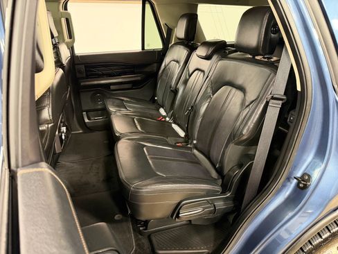 Used 2018 Ford Expedition Platinum AWD/4WD image 15