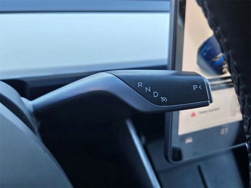 Used 2021 Tesla Model Y Long Range image 20