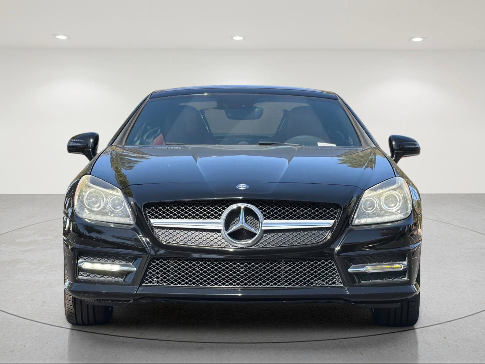Used 2016 Mercedes-Benz SLK 300 image 7