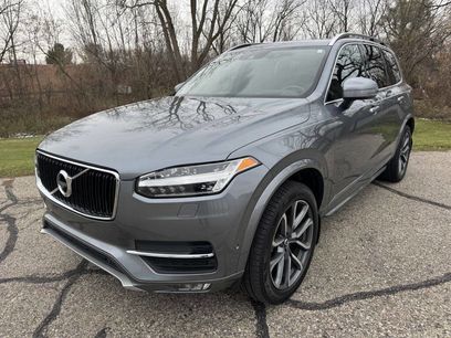 Used 2018 Volvo XC90 T6 Momentum w/ Convenience Package