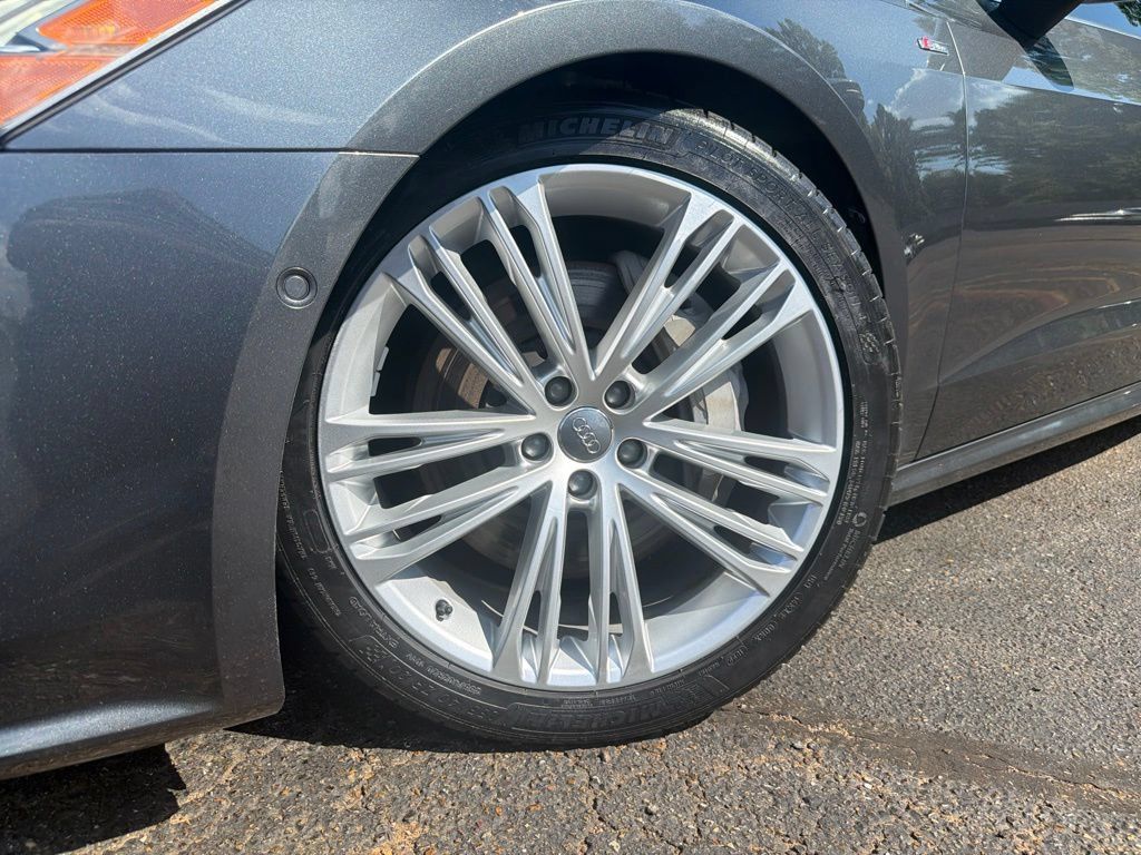 Used 2019 Audi A7 3.0T Premium Plus w/ Premium Plus Package AWD/4WD image 2