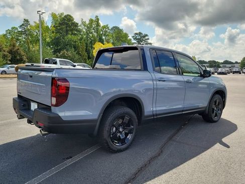 Certified 2026 Honda Ridgeline Black Edition image 4