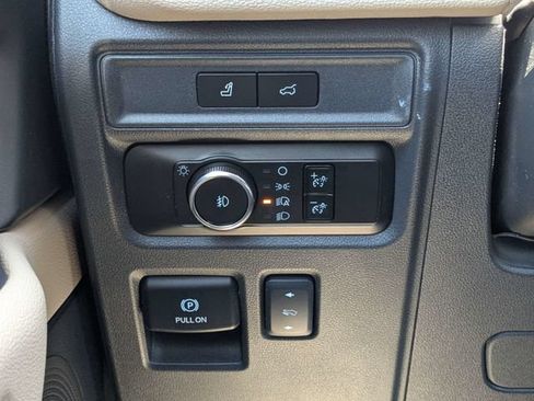 Used 2024 Ford Expedition Max Limited RWD image 22