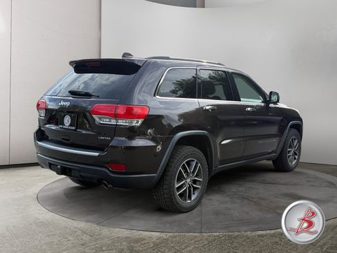Used 2017 Jeep Grand Cherokee Limited w/ Trailer Tow Group IV AWD/4WD image 7