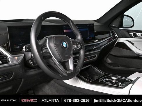 Used 2024 BMW X5 xDrive40i w/ Premium Package image 4