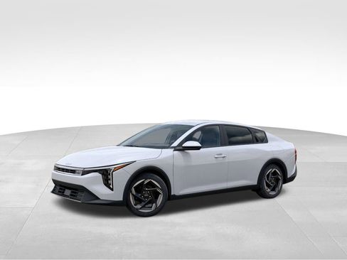 New 2025 Kia K4 EX image 3