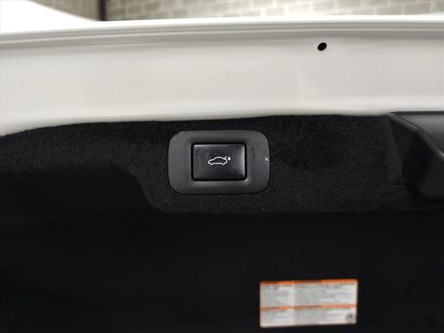 Used 2024 Lexus LS 500 AWD w/ Luxury Package image 8