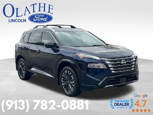 Used 2025 Nissan Rogue Platinum image 7