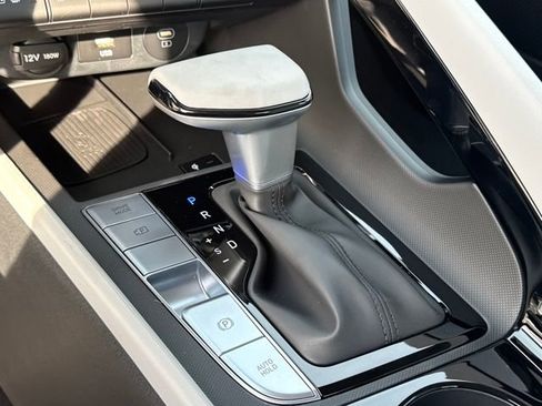 New 2026 Hyundai Elantra Limited image 13