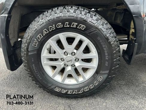 Used 2019 Nissan Frontier SV image 19