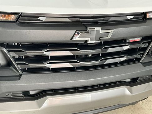 Used 2024 Chevrolet Colorado Trail Boss w/ Technology Package AWD/4WD image 29