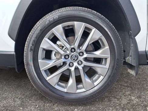 Used 2024 Toyota RAV4 Limited FWD image 9