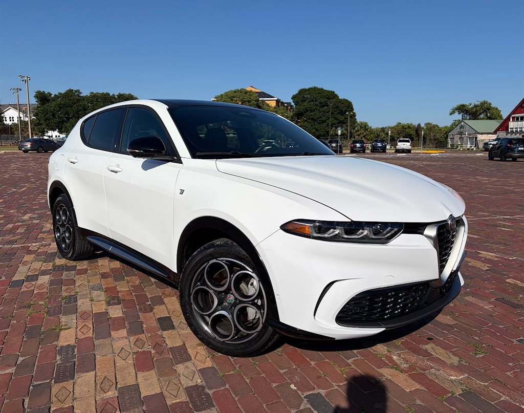Used 2024 Alfa Romeo Tonale Ti w/ Active Assist Package AWD/4WD image 1