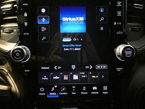 Used 2024 RAM 2500 Limited image 12