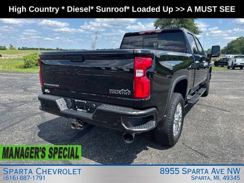 Used 2024 Chevrolet Silverado 2500 High Country AWD/4WD image 3