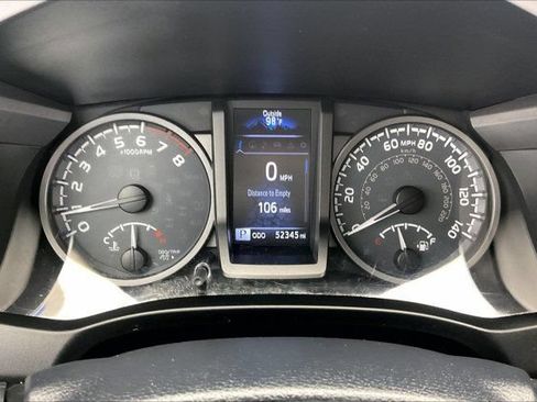 Used 2019 Toyota Tacoma TRD Off-Road w/ TRD Premium Off Road Package AWD/4WD image 23