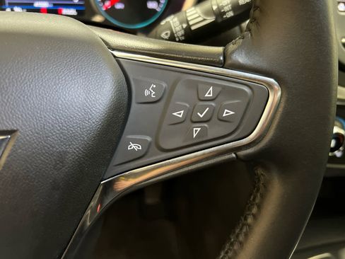 Used 2021 Chevrolet Equinox LT image 22