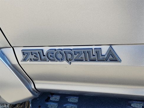 Used 2022 Ford F350 Platinum w/ Tremor Off-Road Package image 15