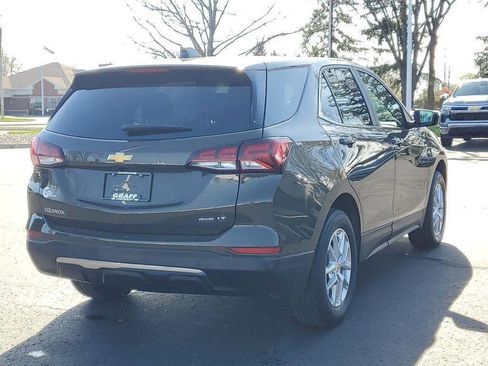 Used 2023 Chevrolet Equinox LT image 3