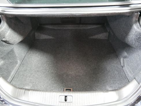 Used 2011 Buick LaCrosse CXL AWD/4WD image 18