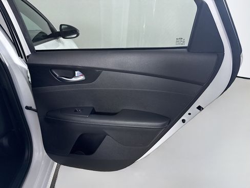 Used 2021 Kia Forte GT-Line image 28