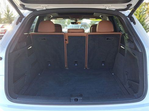 Used 2023 Audi Q5 2.0T Premium w/ Convenience Package image 29