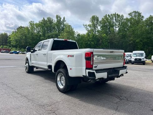 Used 2024 Ford F450 Limited w/ FX4 Off-Road Package AWD/4WD image 8