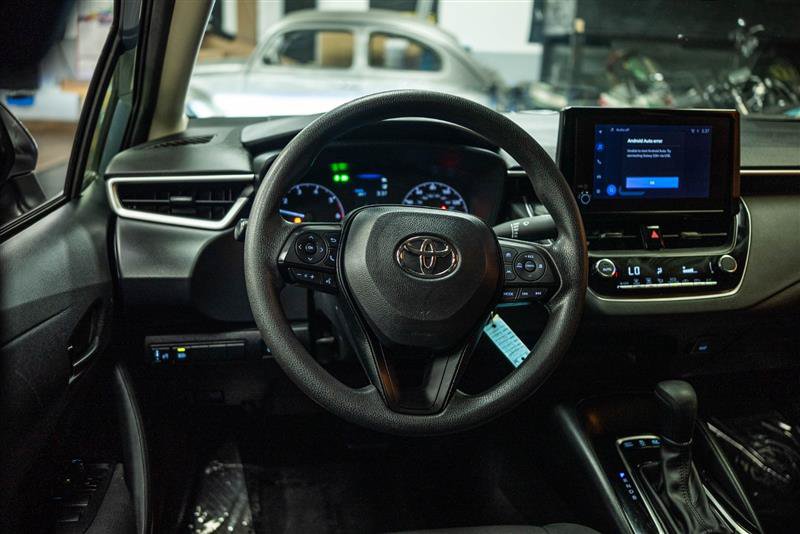 Used 2024 Toyota Corolla LE FWD image 15