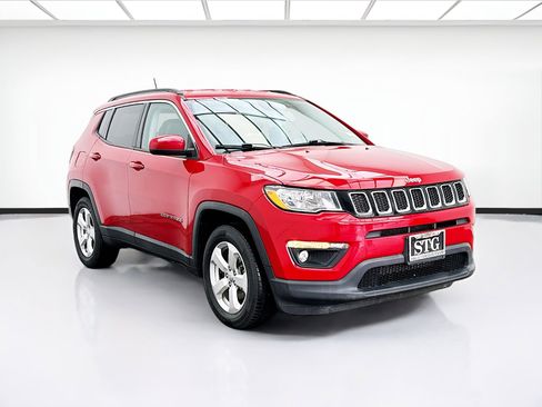 Used 2020 Jeep Compass Latitude w/ Popular Equipment Group image 3