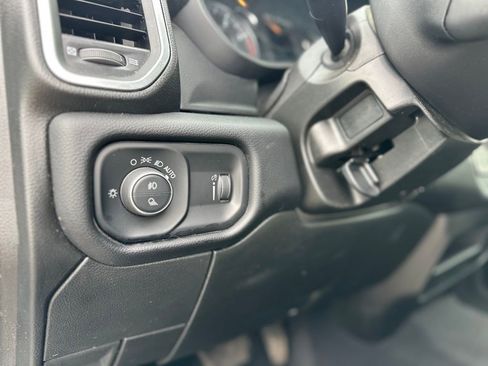 Used 2024 RAM 2500 Big Horn image 17