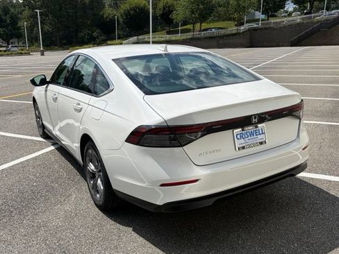 Certified 2024 Honda Accord EX image 5