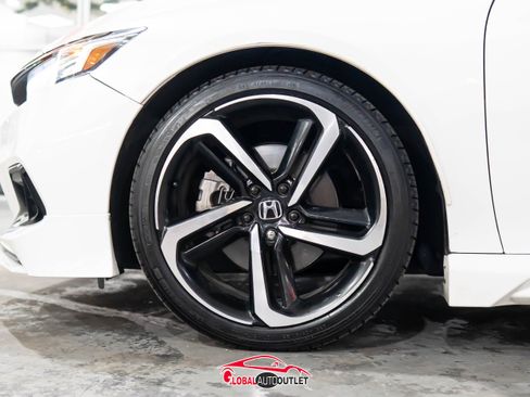 Used 2022 Honda Accord Sport image 4