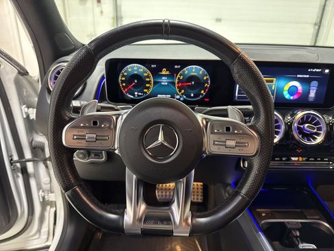 Used 2021 Mercedes-Benz GLB 35 AMG 4MATIC w/ Premium Package image 25