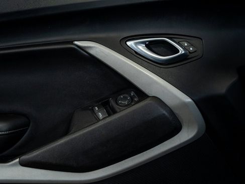 Used 2022 Chevrolet Camaro LT image 29