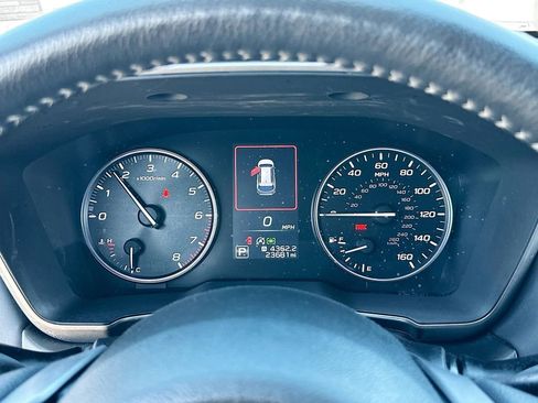 Used 2023 Subaru Outback Limited image 12