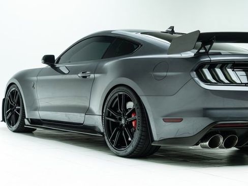 Used 2021 Ford Mustang Shelby GT500 w/ Technology Package image 18