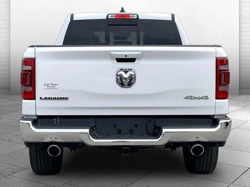 Used 2023 RAM 1500 Laramie AWD/4WD image 3