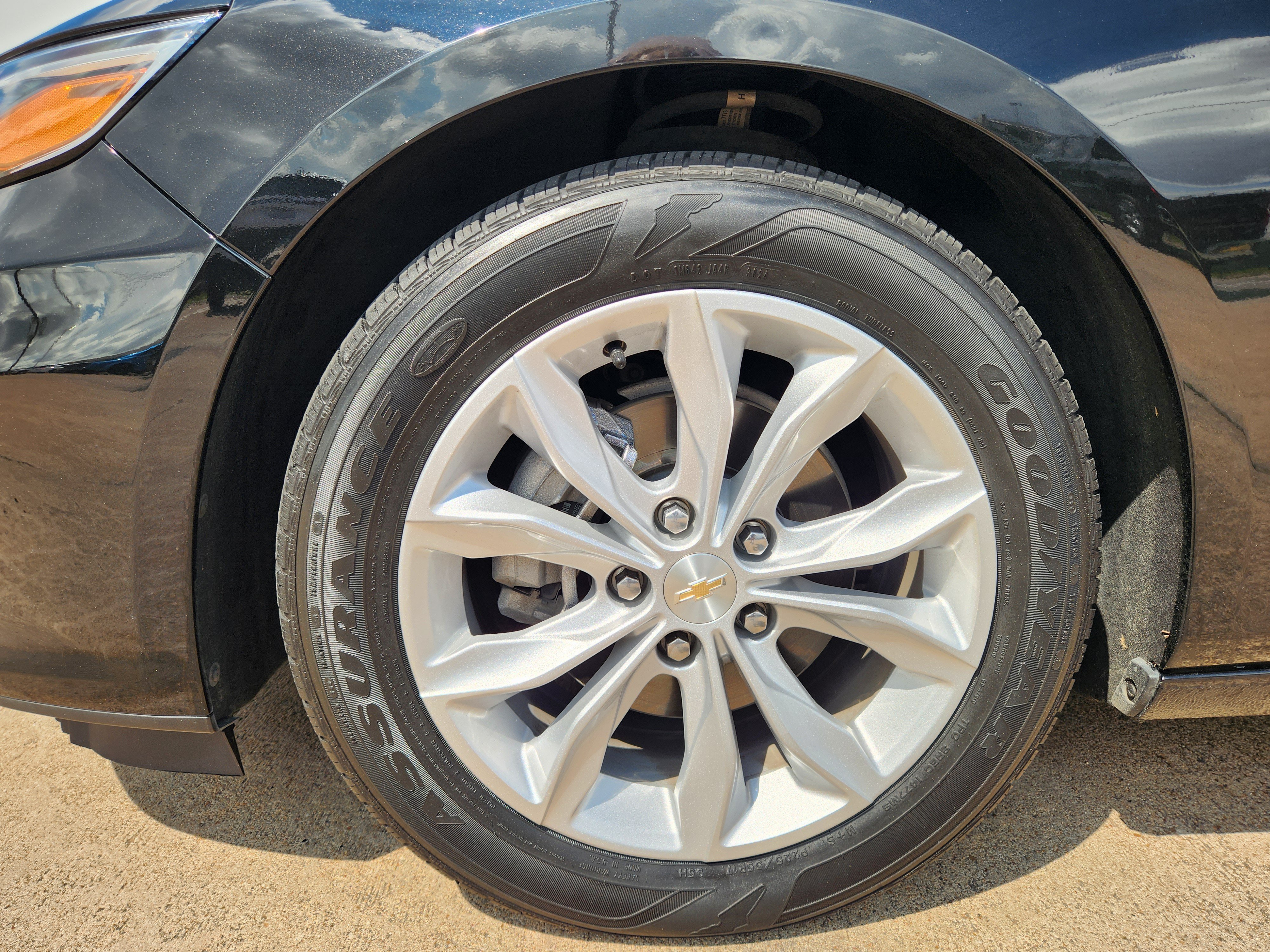 Certified 2025 Chevrolet Malibu LT FWD image 11
