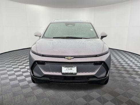 New 2026 Chevrolet Equinox EV LT image 2
