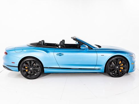 New 2025 Bentley Continental GTC image 15