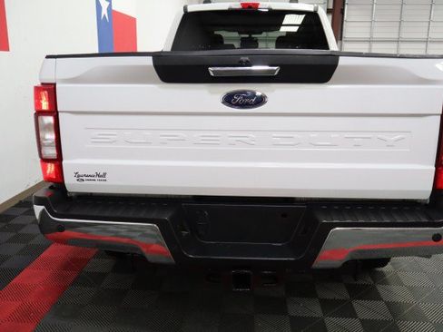 Used 2021 Ford F350 XLT w/ XLT Premium Package AWD/4WD image 24